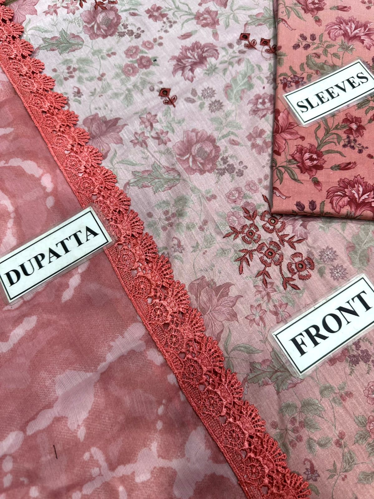 IZNIK LAWN COLLECTION
